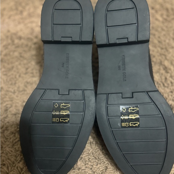 ❌SOLD❌Kenneth Cole leather Chelsea boots. - Picture 2 of 5